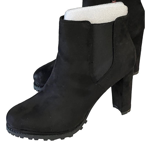 Platform Chunky 4” Block Heel Booties Lug Sole Ankle Side Zip Black Size 10 NWT - Picture 2 of 12